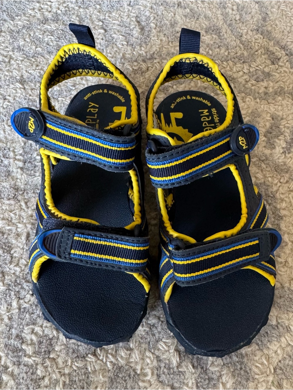 Stride Rite Made2Play Sharkie Sandal Shoe in navy and yellow Size 11M